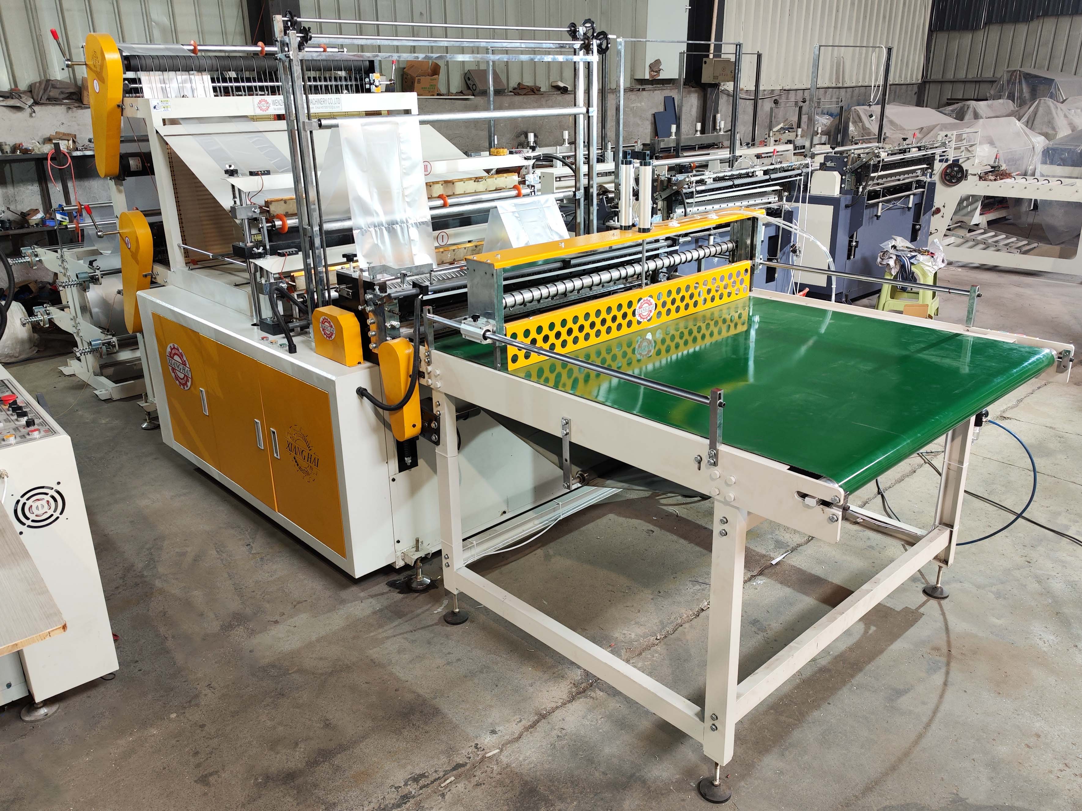 Dominica customent cold cutting bag making machine successful test！