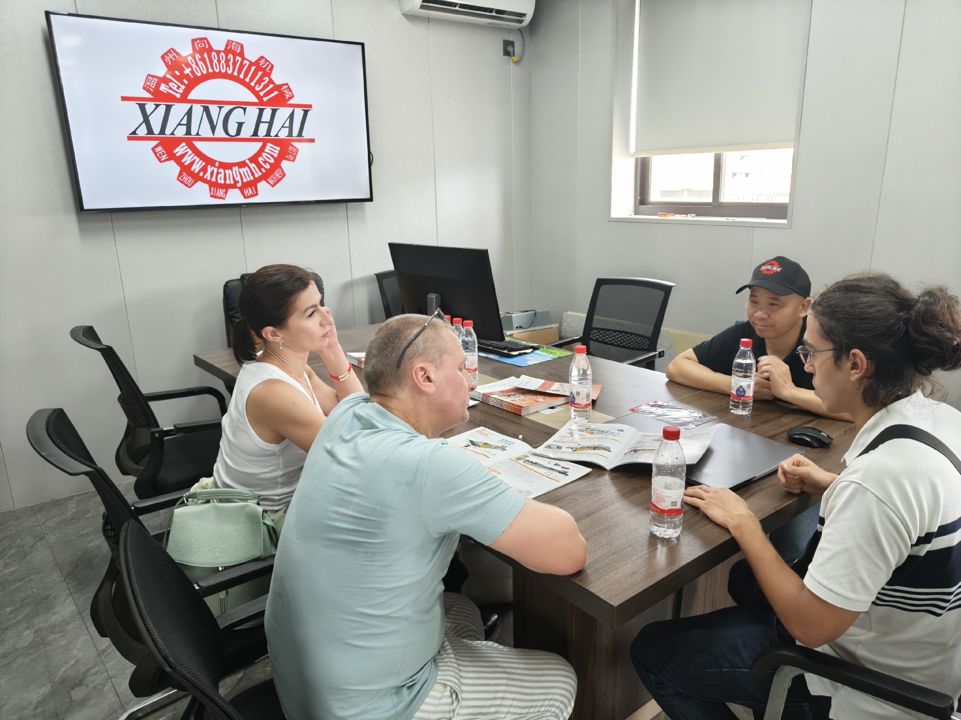 We were honoured to have customers visit our factory in July to familiarise themselves with our machines.